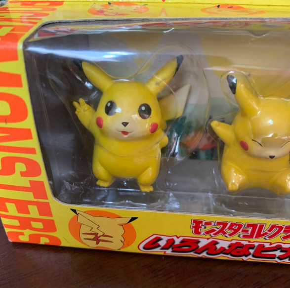 Colección de Pikachu Pokémon Retro